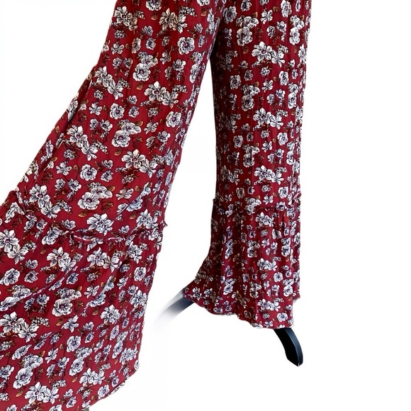 American Eagle Boho Cottagecore Red Floral Jumpsuit Flare Ruffle Leg Women Sz 4 - Picture 9 of 16